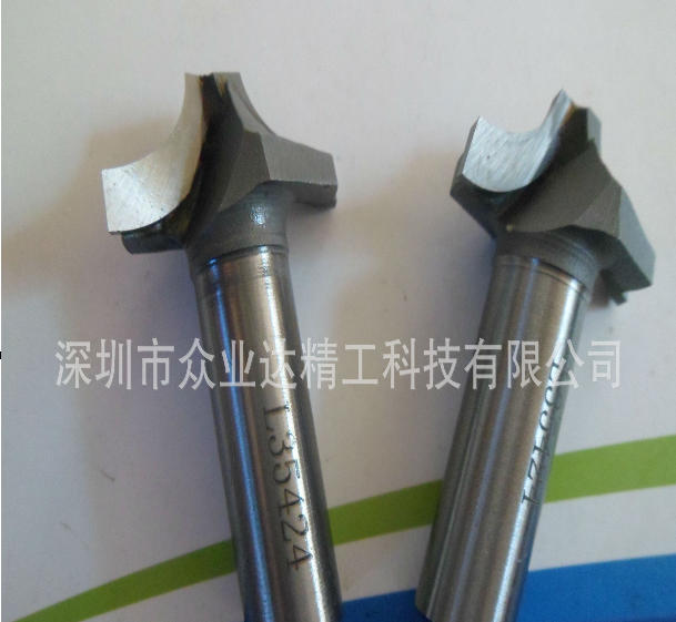 Aká je rýchlosť otáčania a rýchlosť posuvu zváracej frézy？